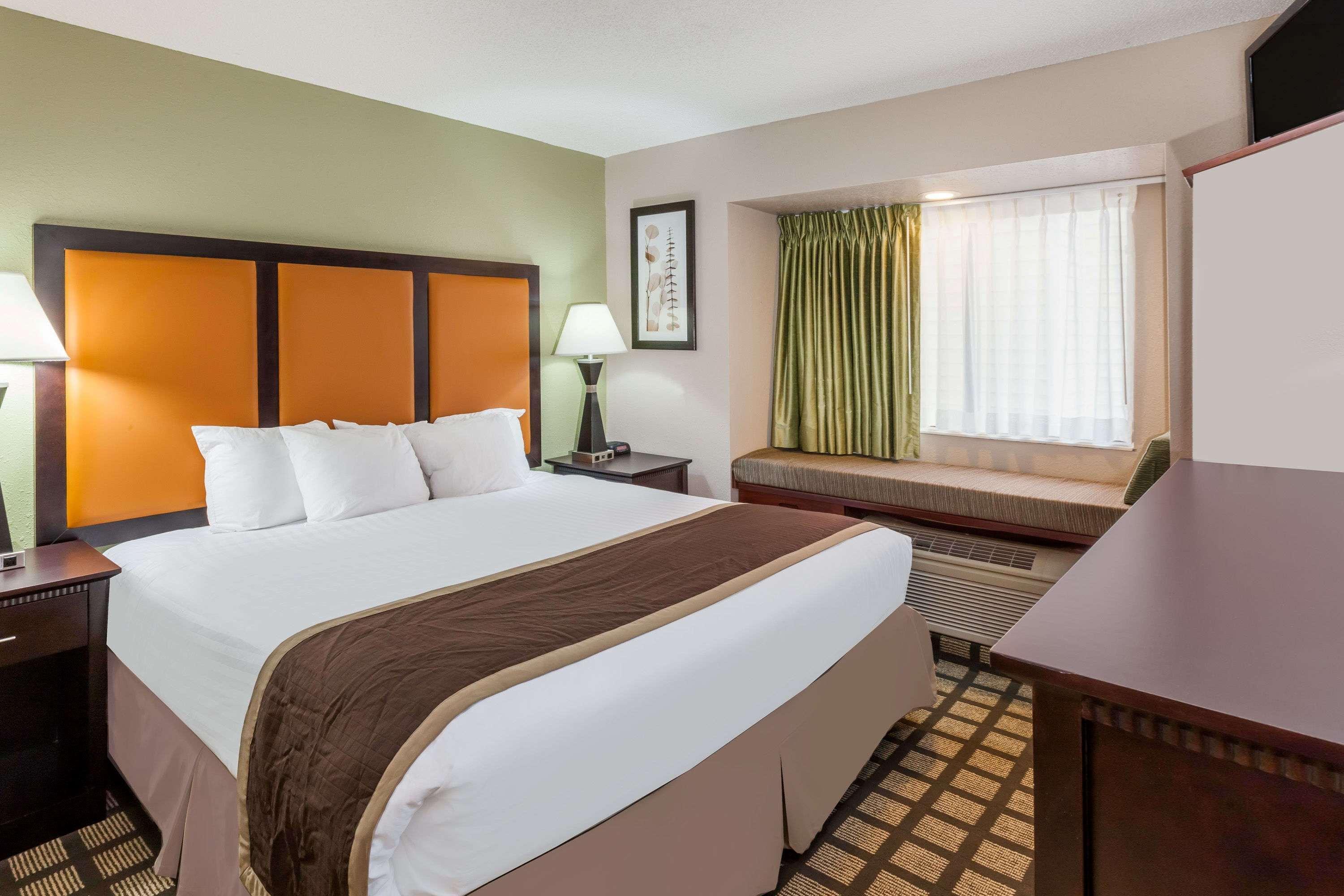 Baymont By Wyndham Gaylord Hotell Eksteriør bilde